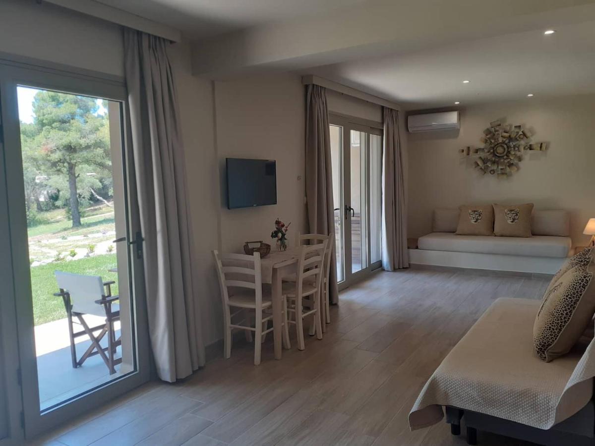 Forest Resort Suites Skiathos Troulos Exterior photo