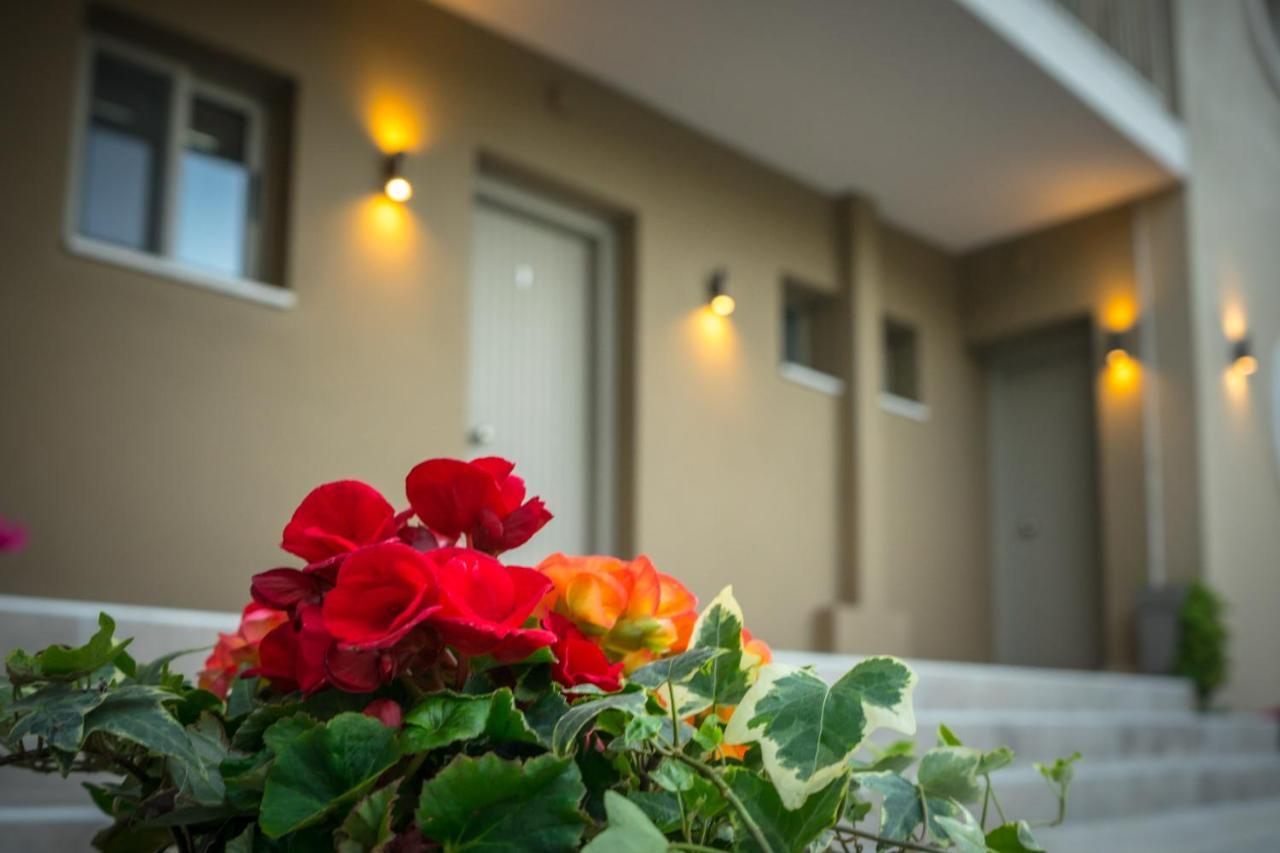 Forest Resort Suites Skiathos Troulos Exterior photo