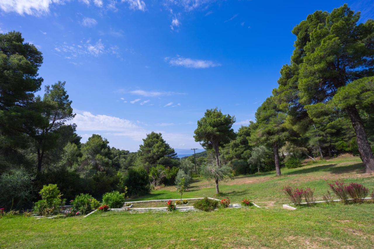 Forest Resort Suites Skiathos Troulos Exterior photo